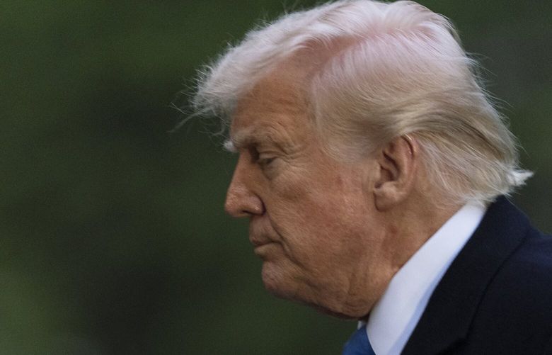 President Donald Trump arrives at the White House on Marine One, Sunday, April 6, 2025, in Washington. (AP Photo/Manuel Balce Ceneta) DCMC109 DCMC109