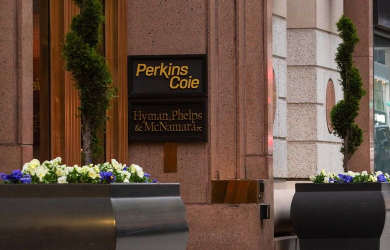 Outside the law offices of Perkins Coie, in Washington on April 5, 2025. Perkins Coie was one of several firms targeted by the Trump administration with executive orders that jeopardized their ability to represent government contractors. (Andrew Mangum / The New York Times)