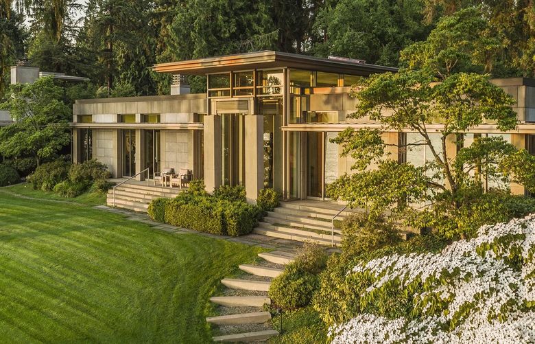 The Hunts Point mansion that once housed hundreds of millions of dollars worth of art has sold for $37.5 million, the most in recorded history for a house in Western Washington.
The home was designed in 2003 by prominent local architect Jim Olson, of the Seattle firm Olson Kundig.
It was owned by art collector and cruise-line magnate Barney Ebsworth, who died a year ago.