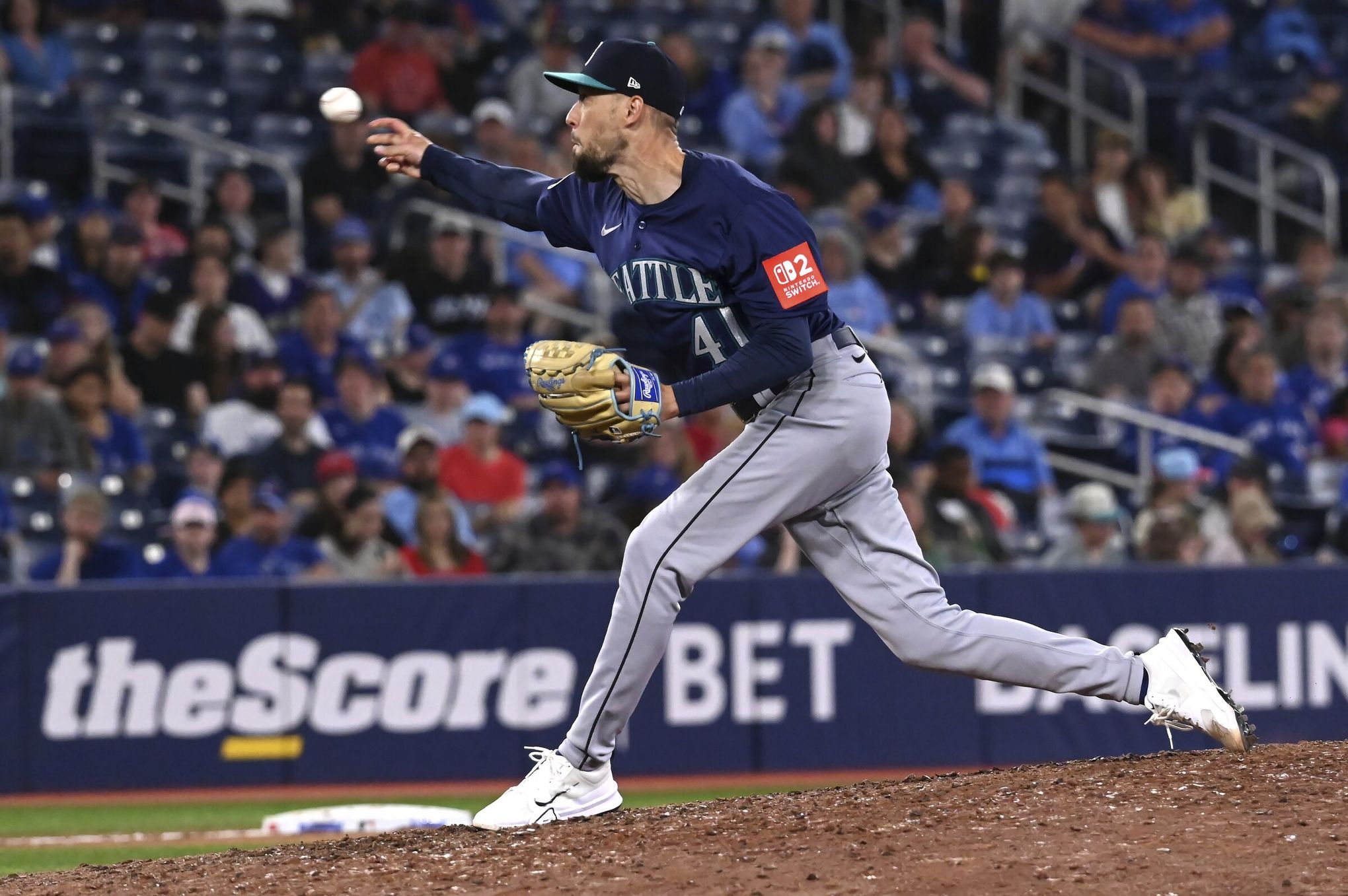 Whirlwind stretch for Mariners reliever Casey Lawrence is part of the gig | The Seattle Times