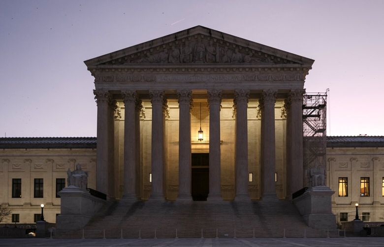 FILE — The U.S. Supreme Court early in the morning, in Washington, Jan. 10, 2025. According to an immigration official’s declaration that was newly unsealed by order of a judge, Venezuelan migrants caught up in the Trump administration’s deportations were given English-only notices and provided little time to file court challenges. (Caroline Gutman/The New York Times) XNYT0988 XNYT0988