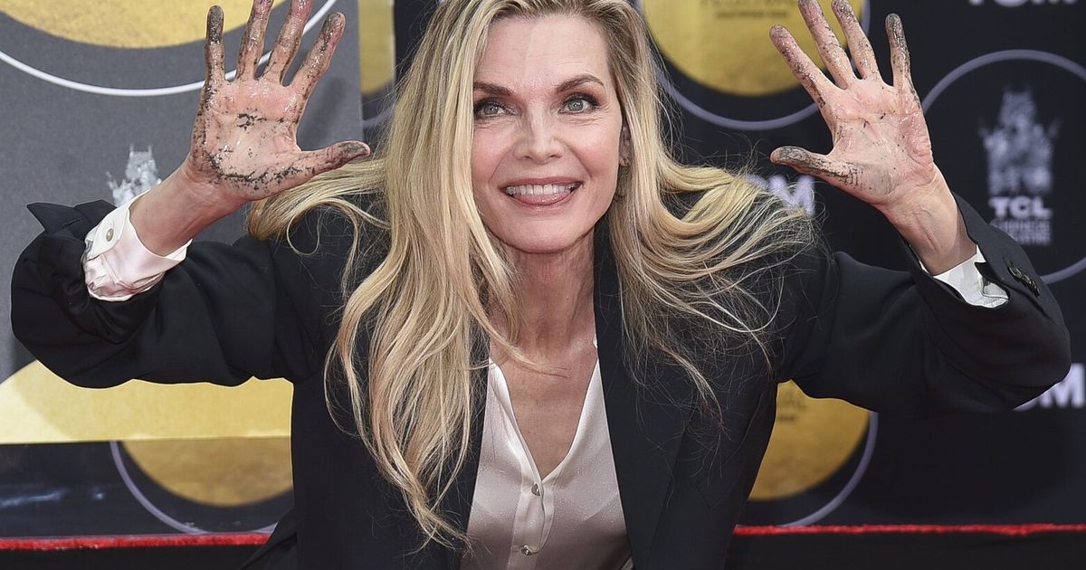 Michelle Pfeiffer wears sleek suit to Hollywood Walk of Fame ceremony
