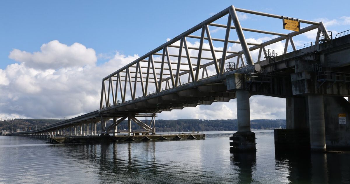 Hood Canal Bridge closes indefinitely