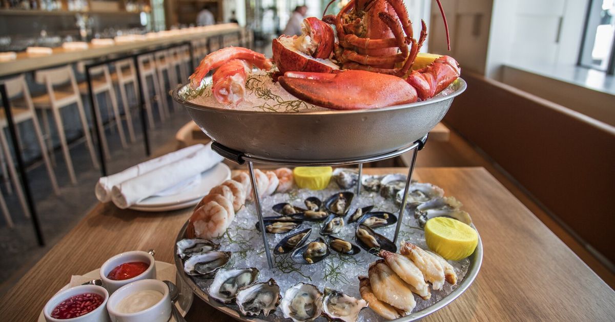 Canadians will get 30% discounts at some Seattle businesses this weekend
