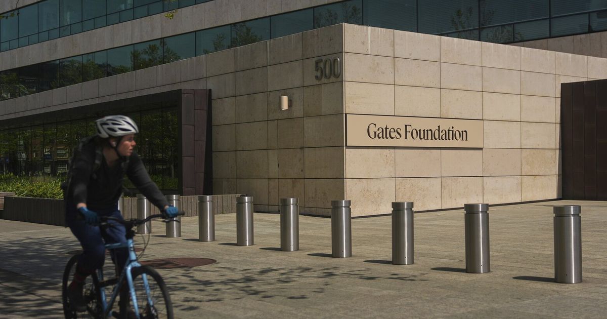 Bill Gates pledges his remaining fortune to the Gates Foundation ...