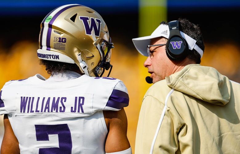 Jedd Fisch sends in Demond Williams after benching Will Rogers in the fourth.  The Washington Huskies played the Iowa Hawkeyes in Big-10 Football Saturday, October 12, 2024 at Kinnick Stadium, in Iowa City, IA. 228224