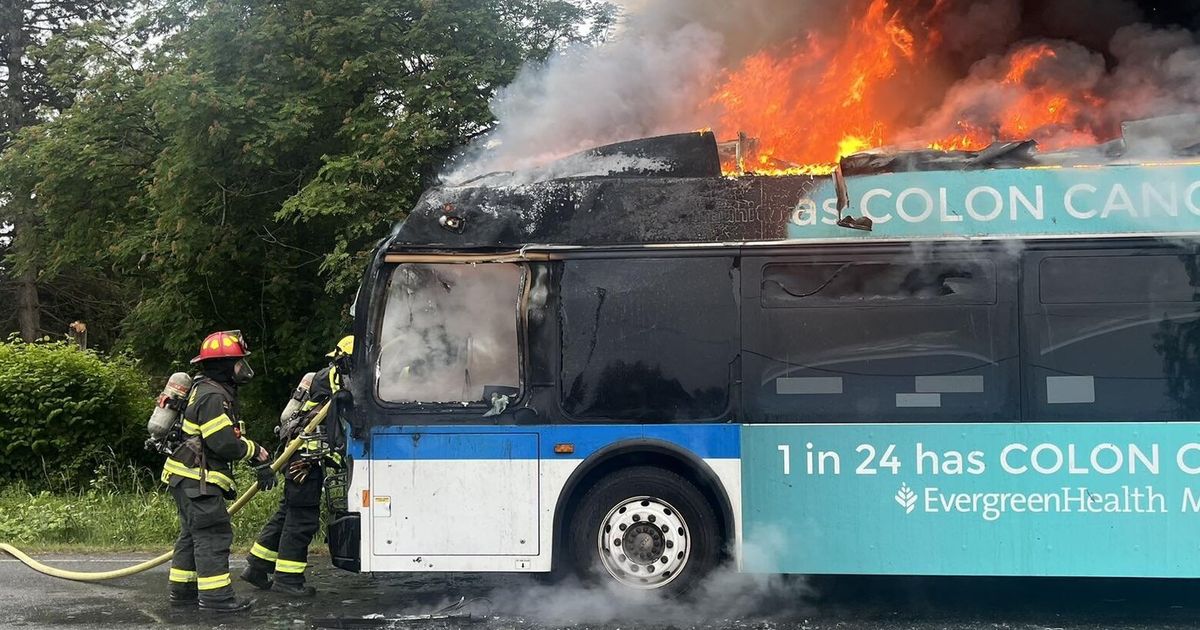 Community Transit bus catches on fire in Snohomish | The Seattle Times