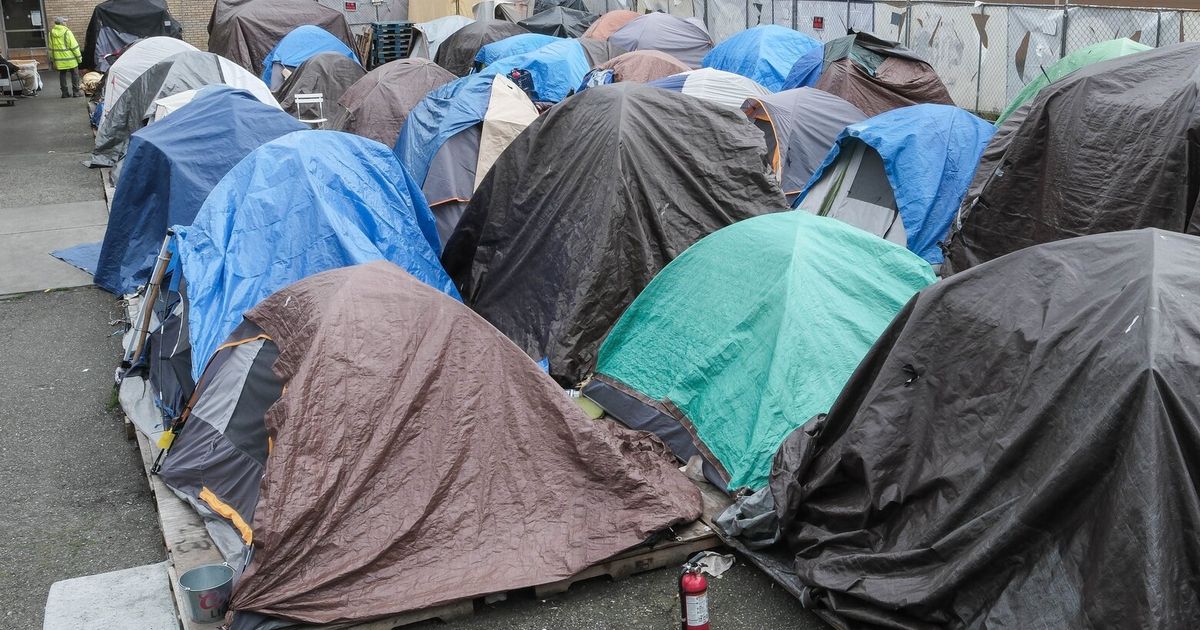 Seattle offers short lease to homeless camp | The Seattle Times