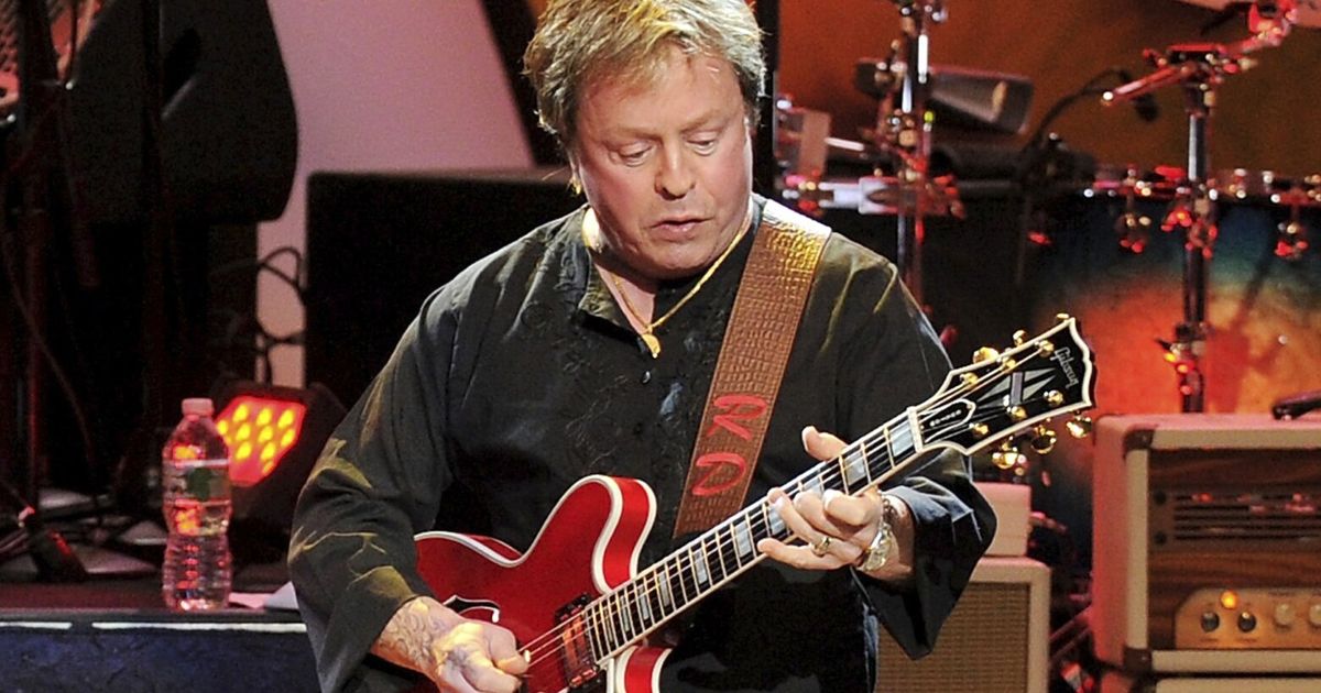 Rick Derringer, who had a hit with ‘Hang On Sloopy’ and produced ‘Weird Al,’ dies at 77