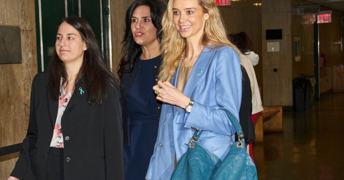 Ex-model testifying that Harvey Weinstein sexually assaulted her questioned about private journal