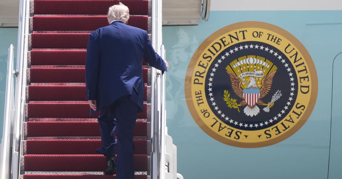 White House correspondents protest lack of wire reporters on Air Force One