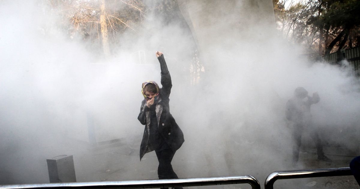 Truckers’ protest in Iran gathers steam and wins support from prominent dissident voices