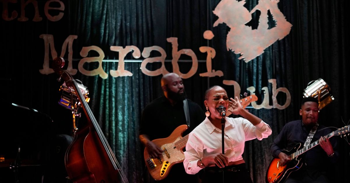 A jazz club in Johannesburg plays its last songs and laments downtown’s decline