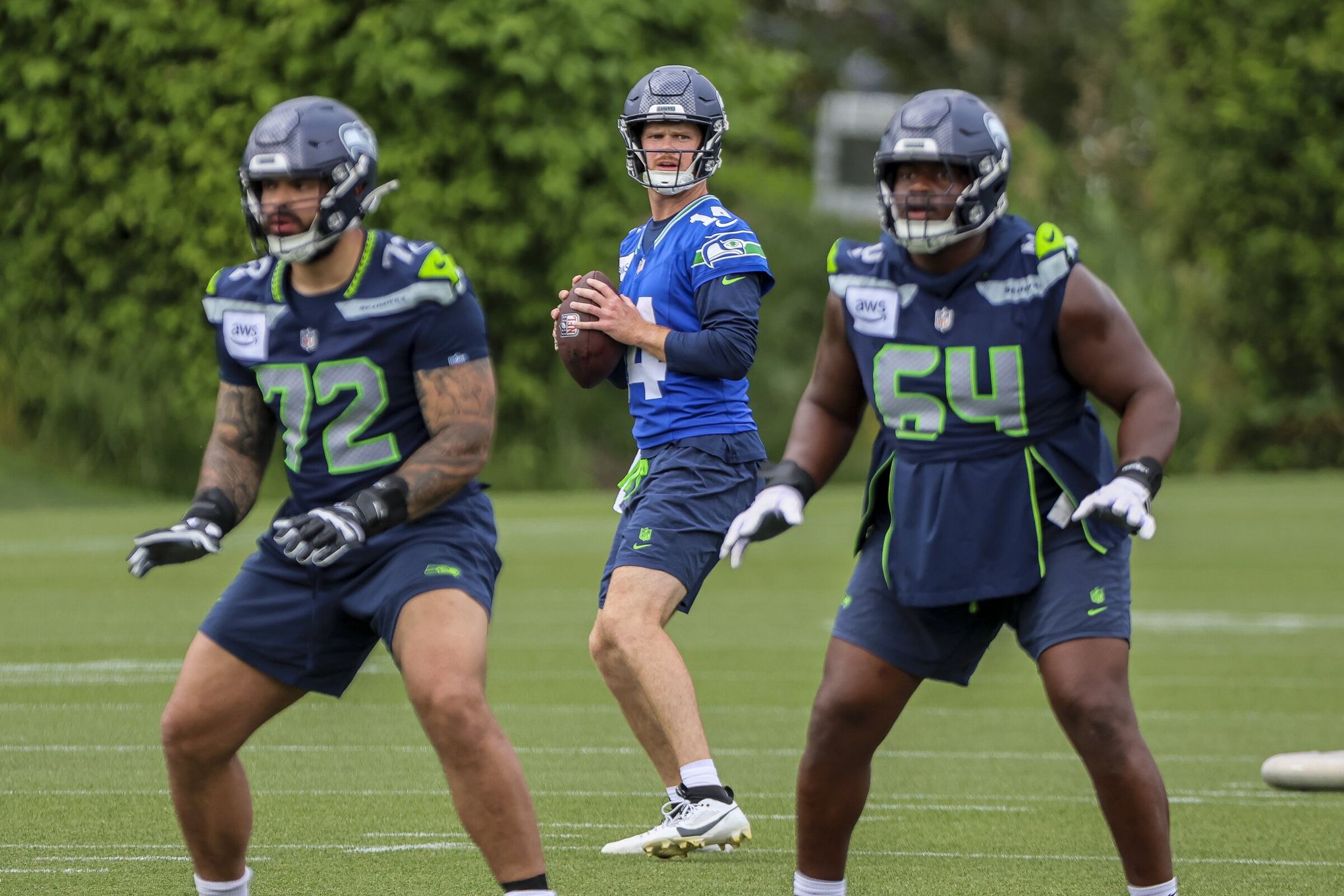 Seahawks' first steps with new QB Sam Darnold accompanied by scrutiny | The  Seattle Times
