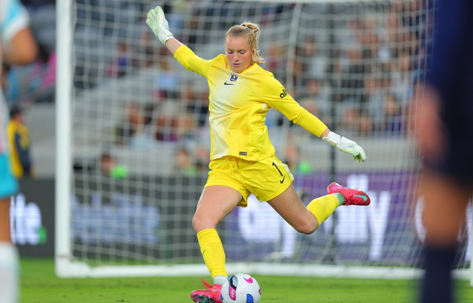 アフタースクール アリーナ サードショット オールラウンダー フロッグレディ・… 06062025_tzr_tzr_213658.jpg?d=