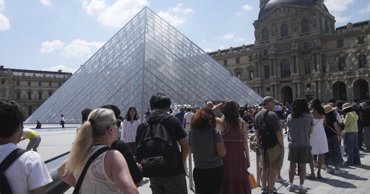 The world’s most-visited museum shuts down with staff sounding the alarm on mass tourism