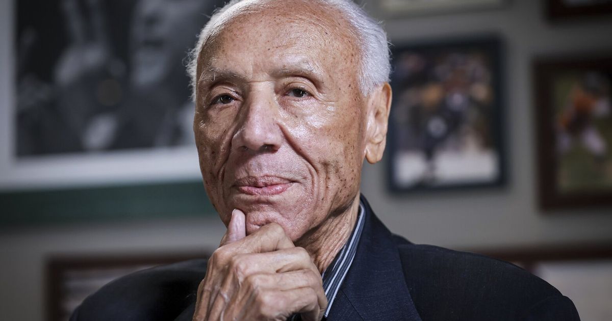Meet the man who made Lenny Wilkens’ statue and others around Seattle