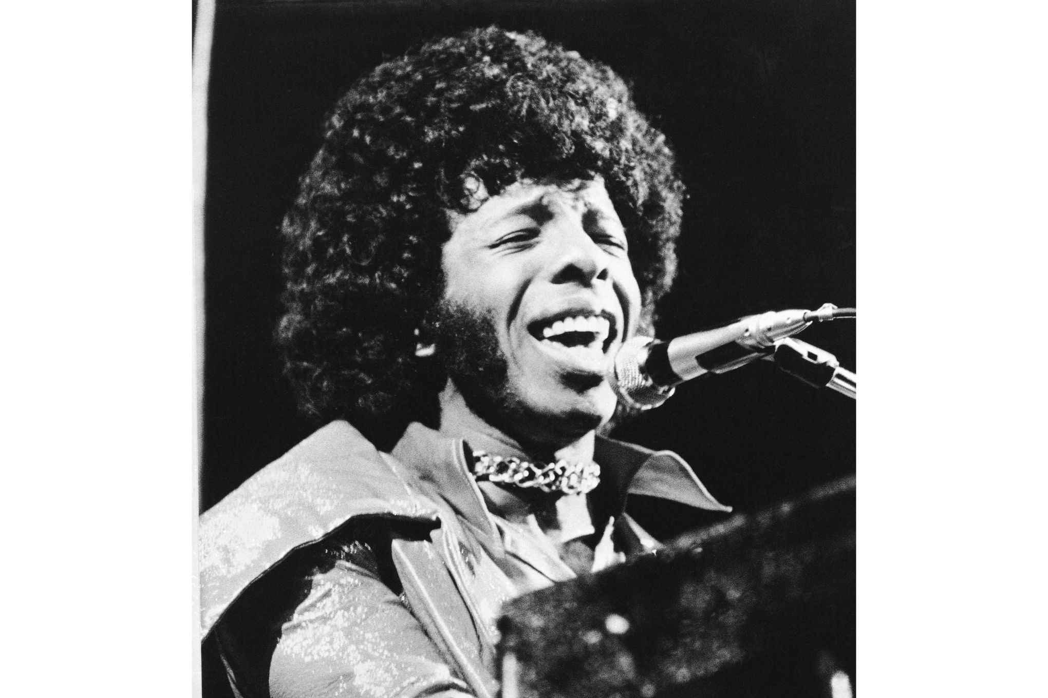 did sly stone smoke cigarettes Stone's Memoir Teems With Tales of Music, Drugs, Survival and a Pet Baboon? Sly Stone, leader of funk