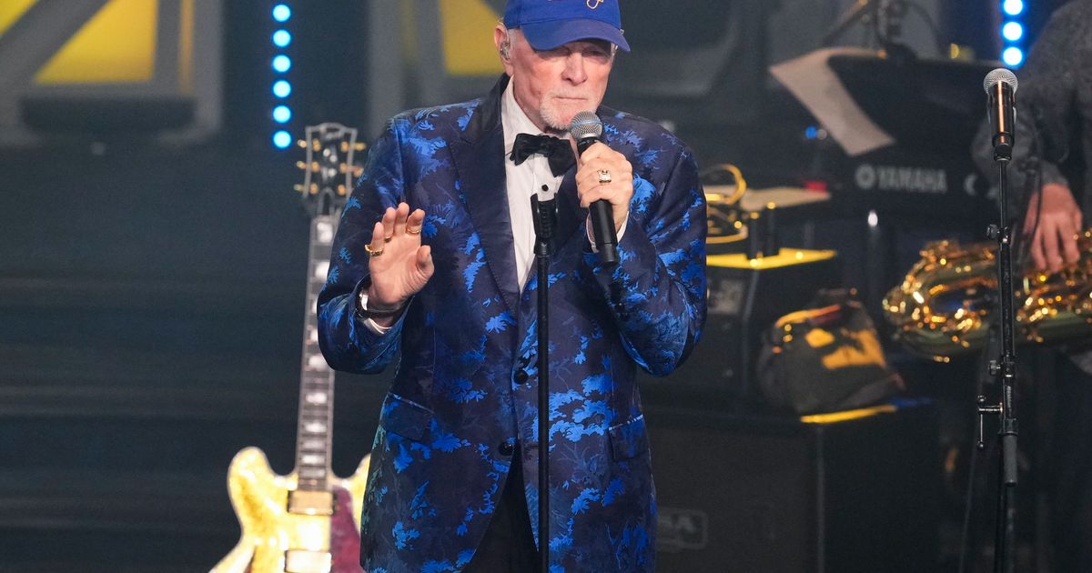Mike Love celebrates Brian Wilson and George Clinton shines at 2025 Songwriters Hall of Fame