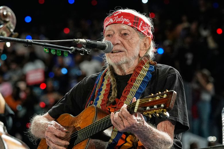Willie Nelson keeps living the life he loves at 92. 'I'm not through with it yet' | The Seattle Times