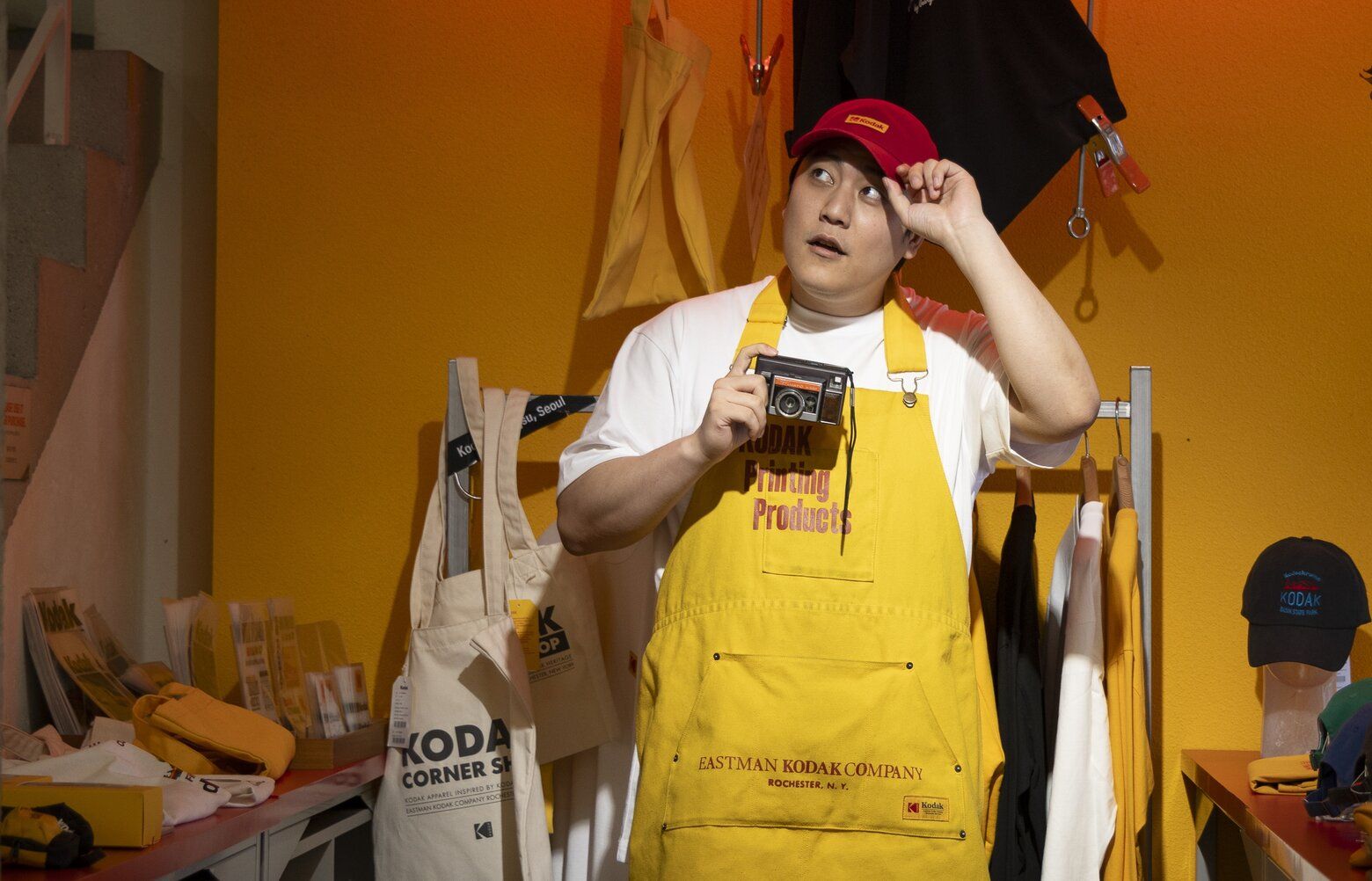 KODAK★大人気★ レティナ♪ With T-shirts and Barbie cameras, the Kodak brand gets a
