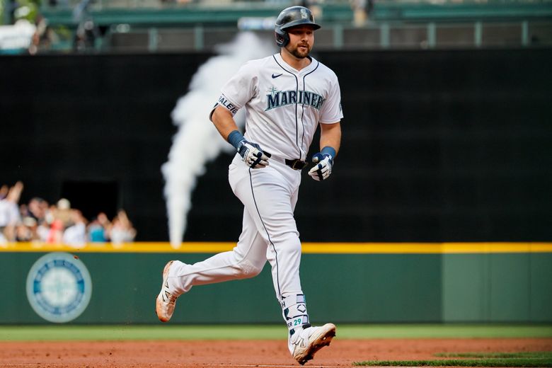 Mariners' Cal Raleigh wins AL player of the month after 11 HRs in June |  The Seattle Times