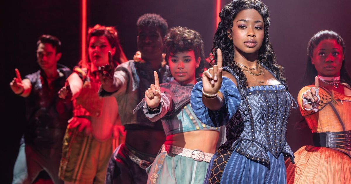 5 can’t-miss Seattle theater shows and festivals in July and August