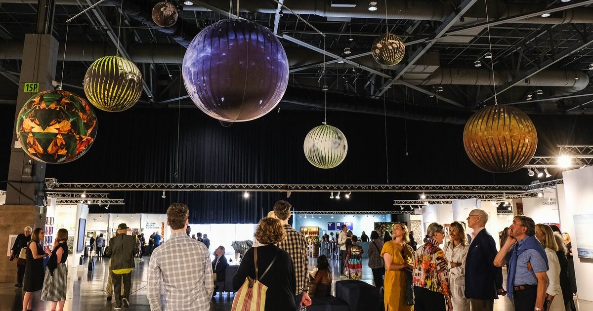 Seattle Art Fair 2025 provides a meeting ground for art lovers