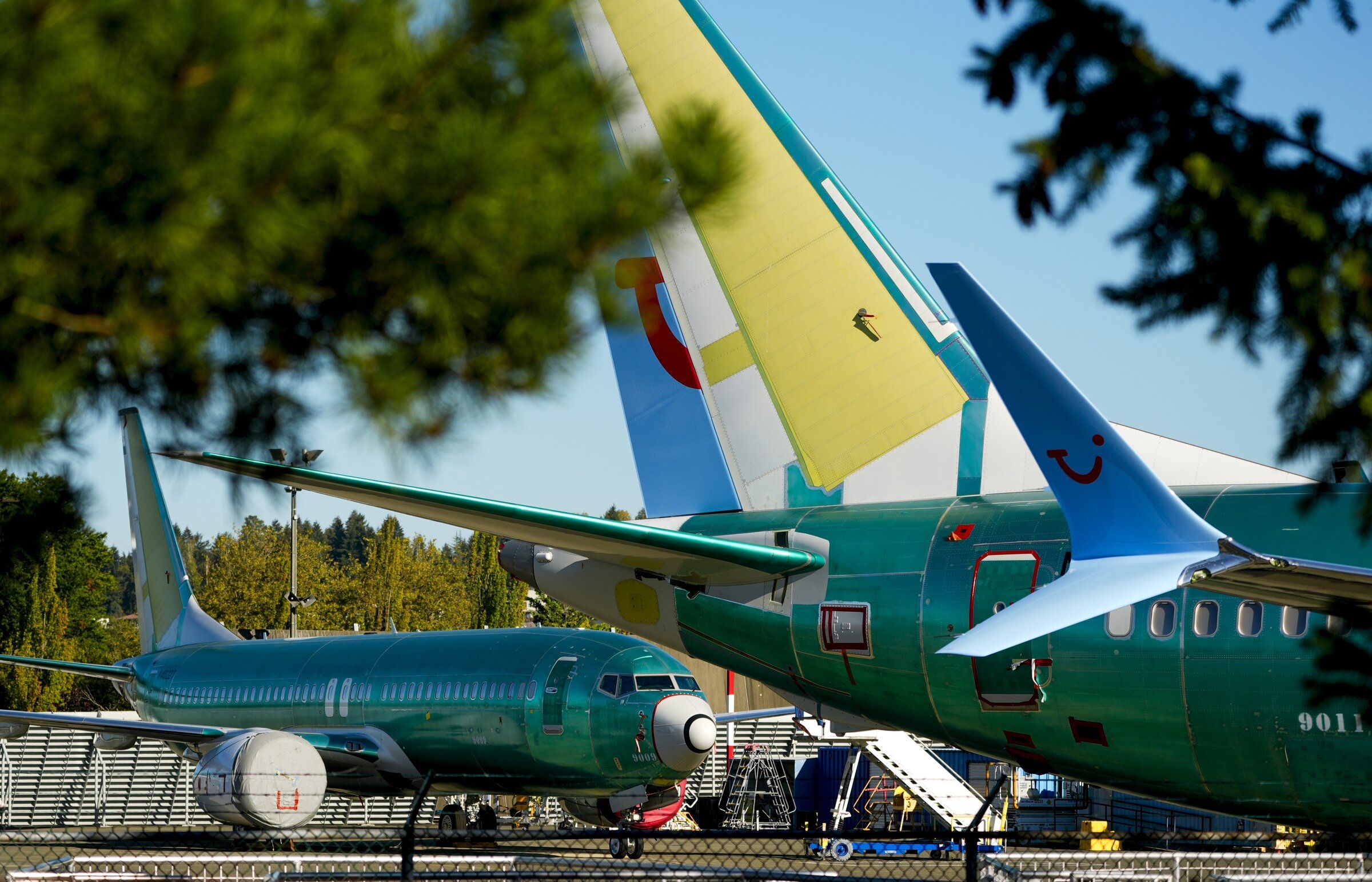 ☆ニジェール政府機☆ Boeing 737 実機外板 Aviationtag Legendary Boeing 747 Combi – Get your Aviationtag now!