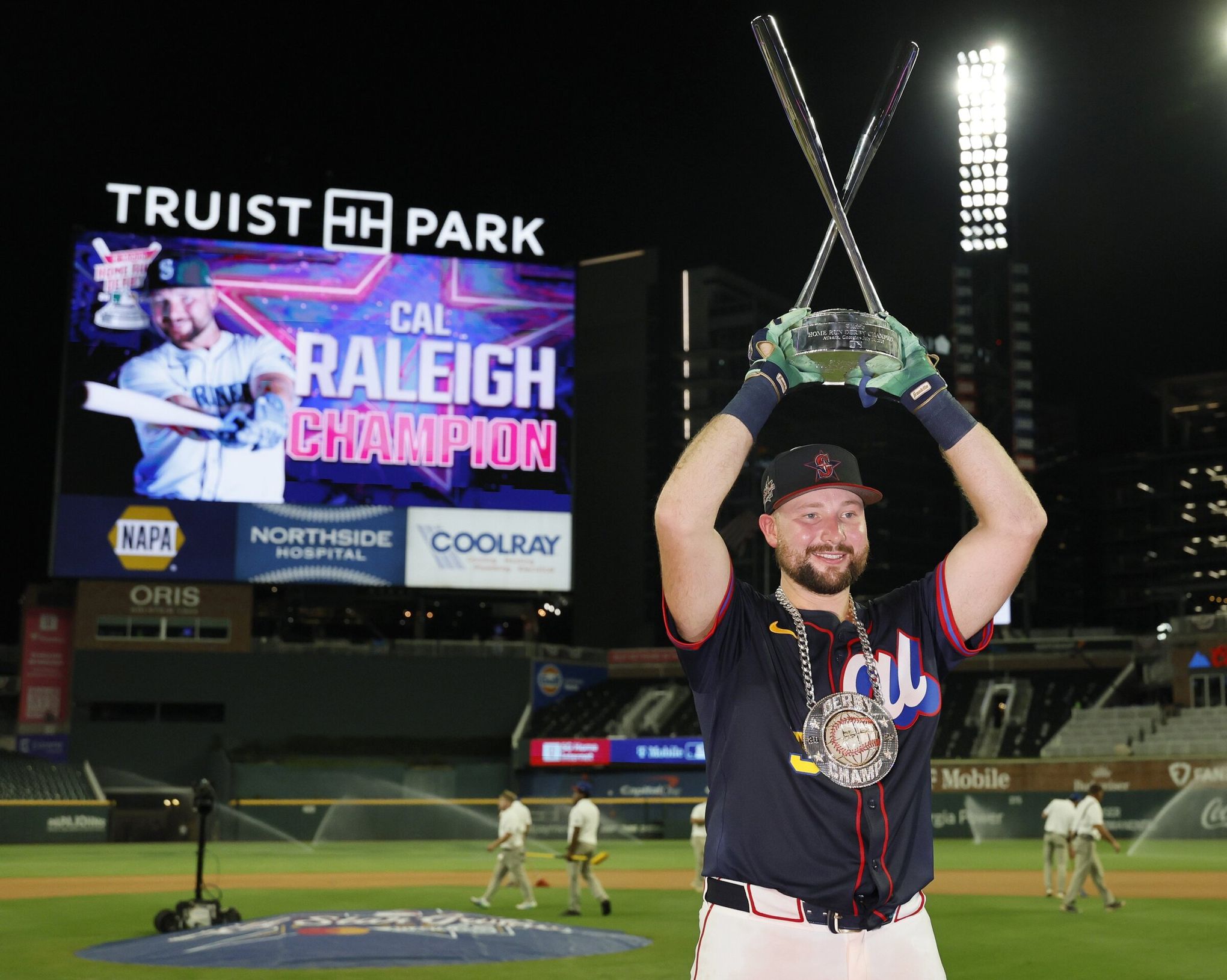 All aboard the Cal Raleigh hype train: Big Dumper's legend grows with Home  Run Derby win | The Seattle Times