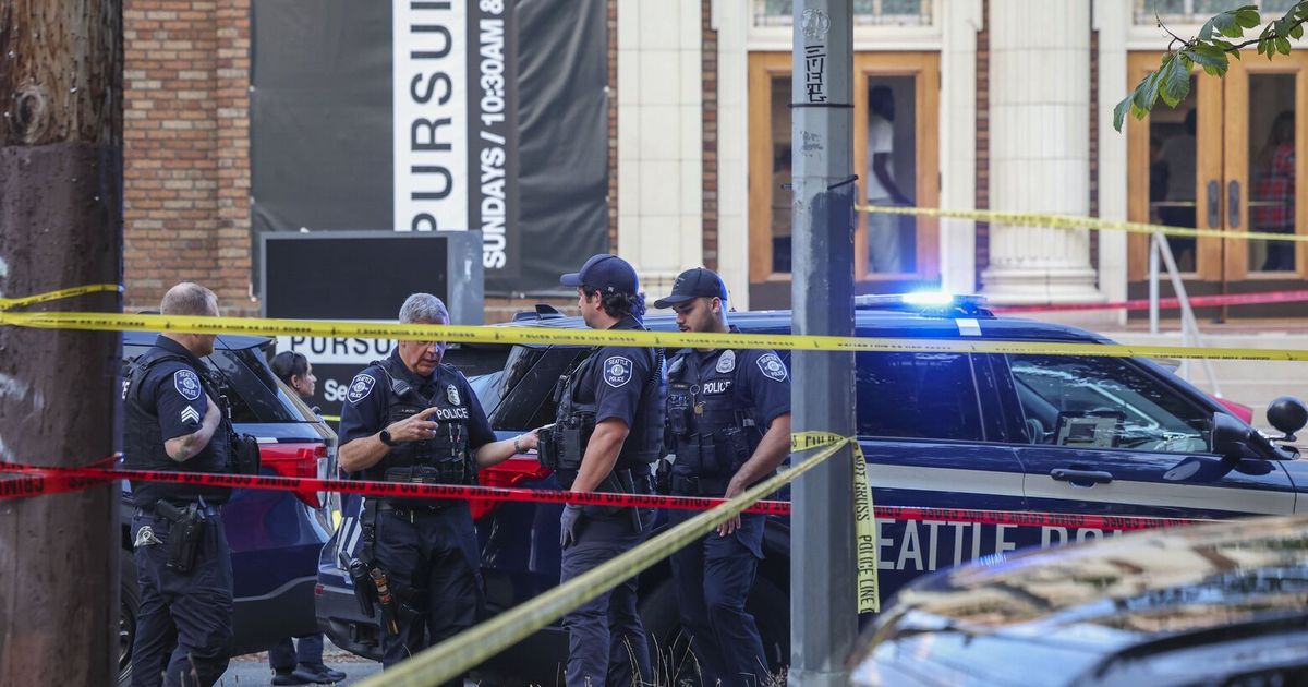 Seattle police investigate fatal shooting outside University District ...