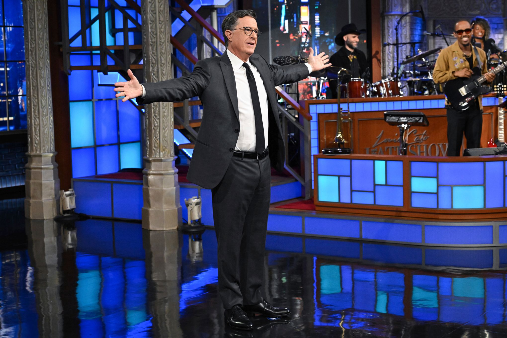 Colbert hosted 'Late Show' with humor. He brought faith, too | The Seattle  Times