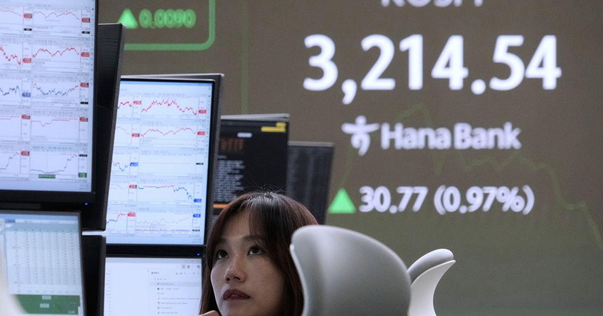 Asian shares rise, buoyed by expectation of more trade pacts after US-Japan tariff deal