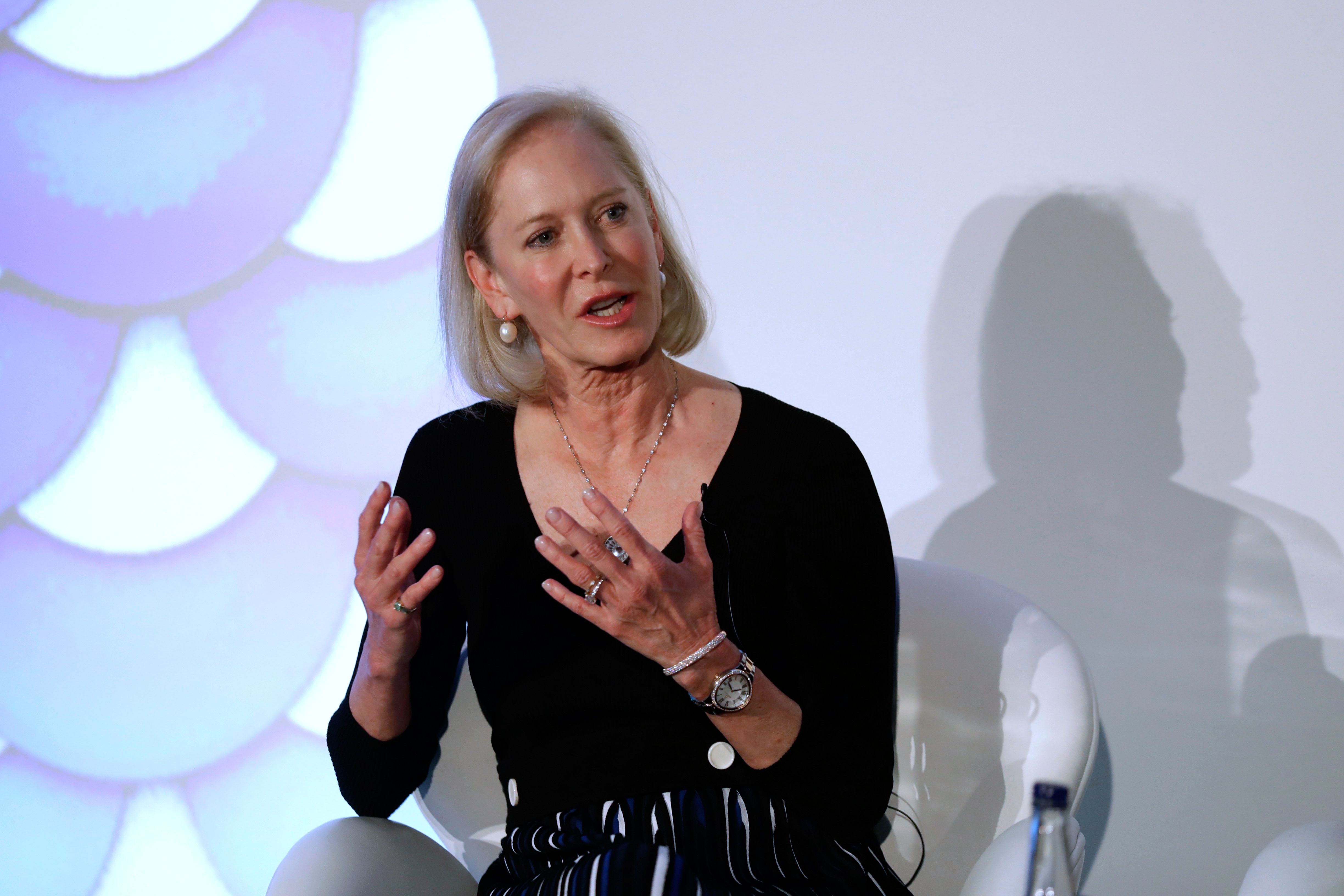 【美品】国連大学 Woman and Kinship ジェンダー Philanthropist Wendy Schmidt insists science and immersive media