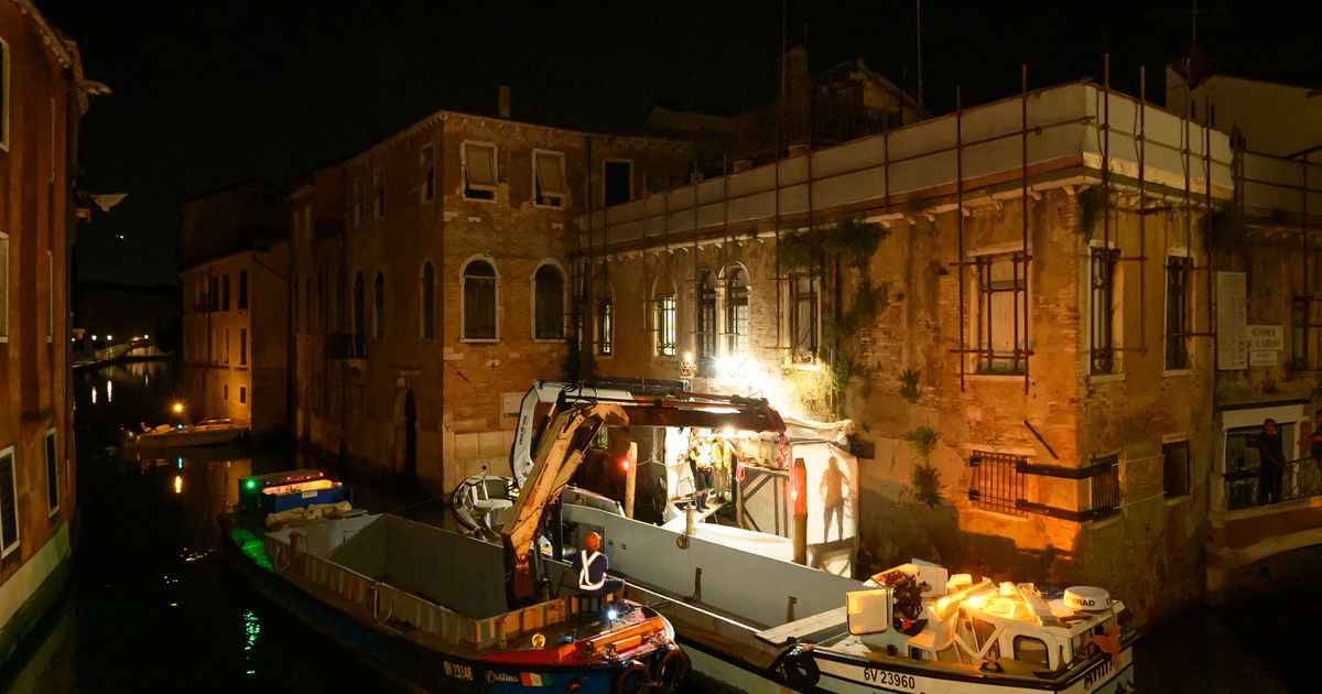 Banksy work ‘The Migrant Child’ removed from Venetian palazzo for restoration and future display