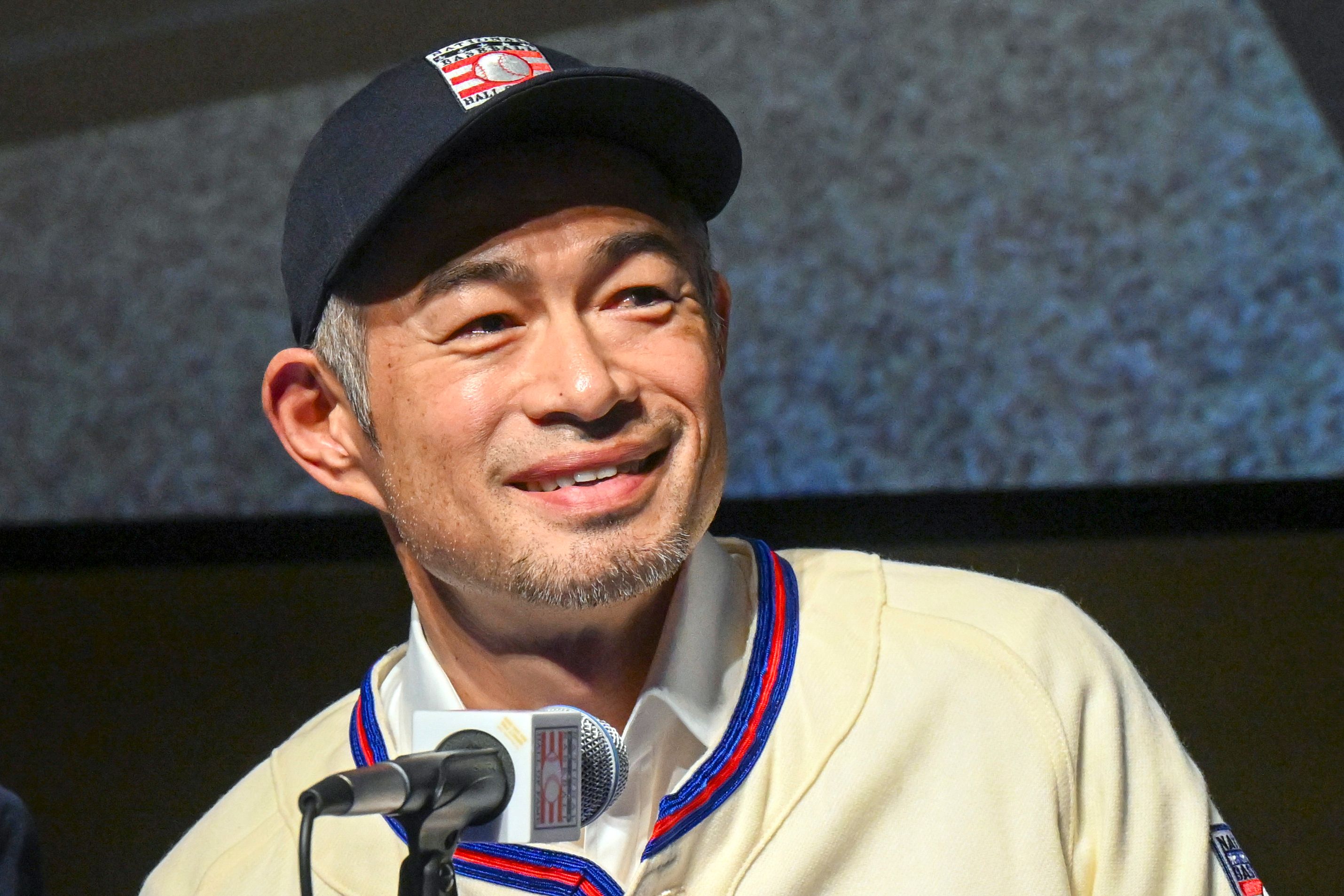Ichiro Suzuki reflects on early days in Seattle, quickly being