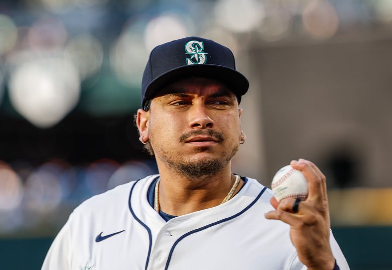 Mariners call Josh Naylor 'day to day' with left shoulder discomfort | The  Seattle Times