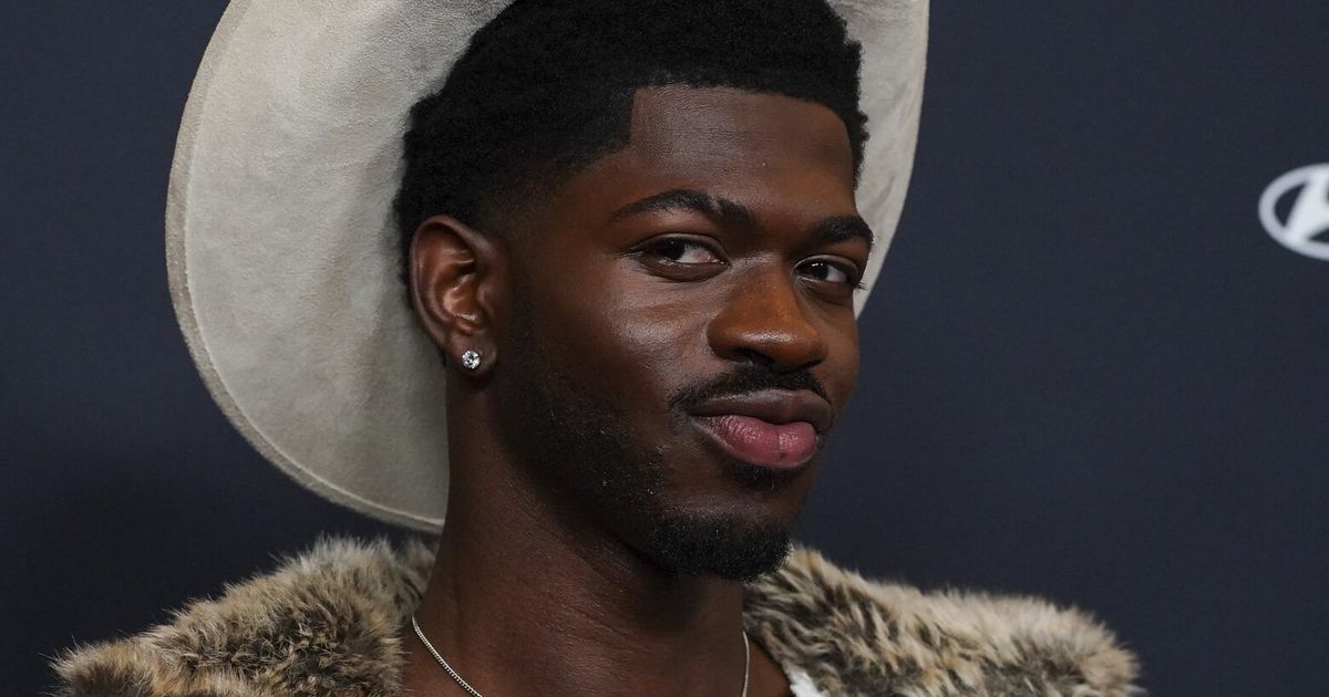 Lil Nas X pleads not guilty to attacking police officers as he walked ...