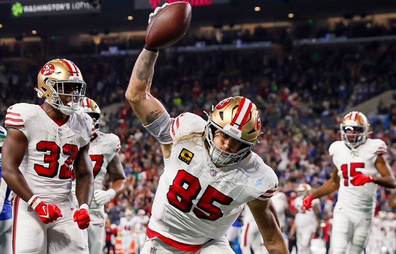 El ala cerrada de San Francisco 49ers, George Kittle, golpea el balón después de un touchdown de 10 yardas durante el tercer trimestre del jueves 10 de octubre de 2024 en Seattle. 228206