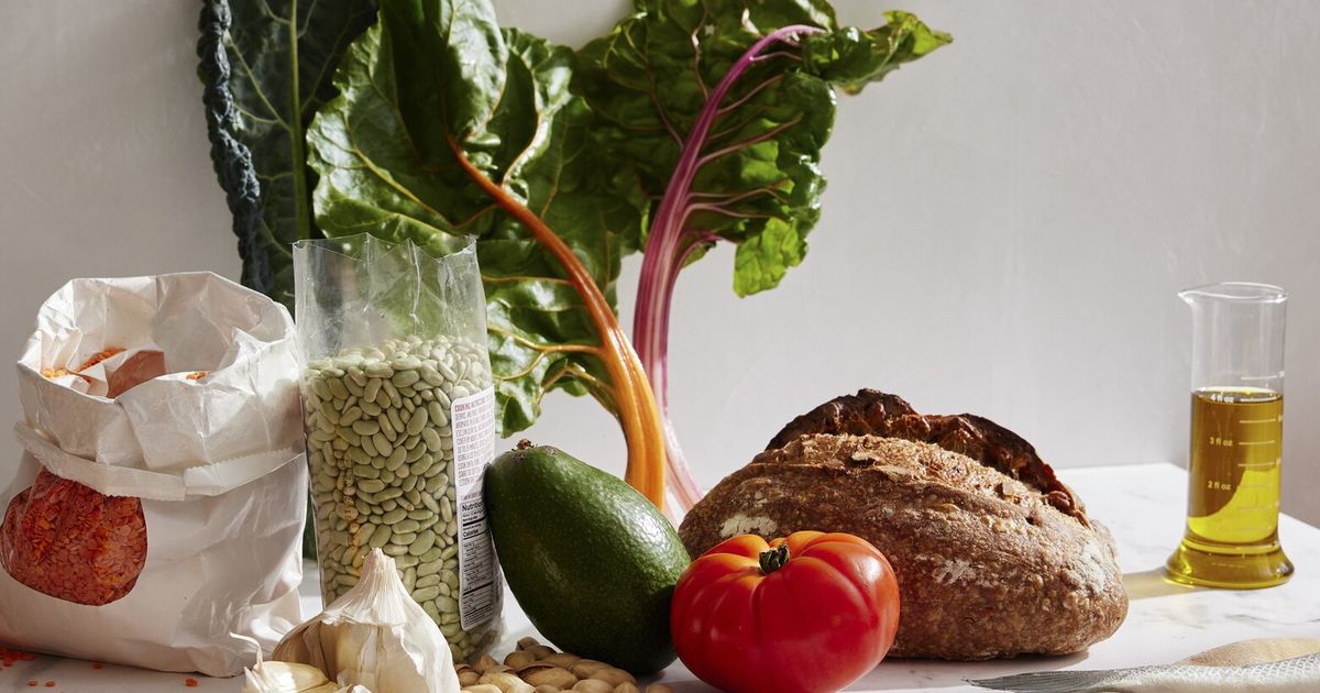 Mediterranean diet reduces diabetes risk, study shows