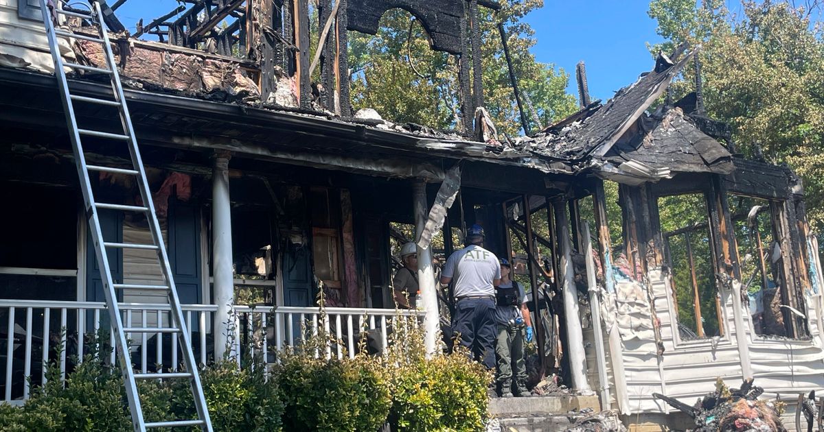 4 children and 2 adults are killed when fire rips through a house in ...