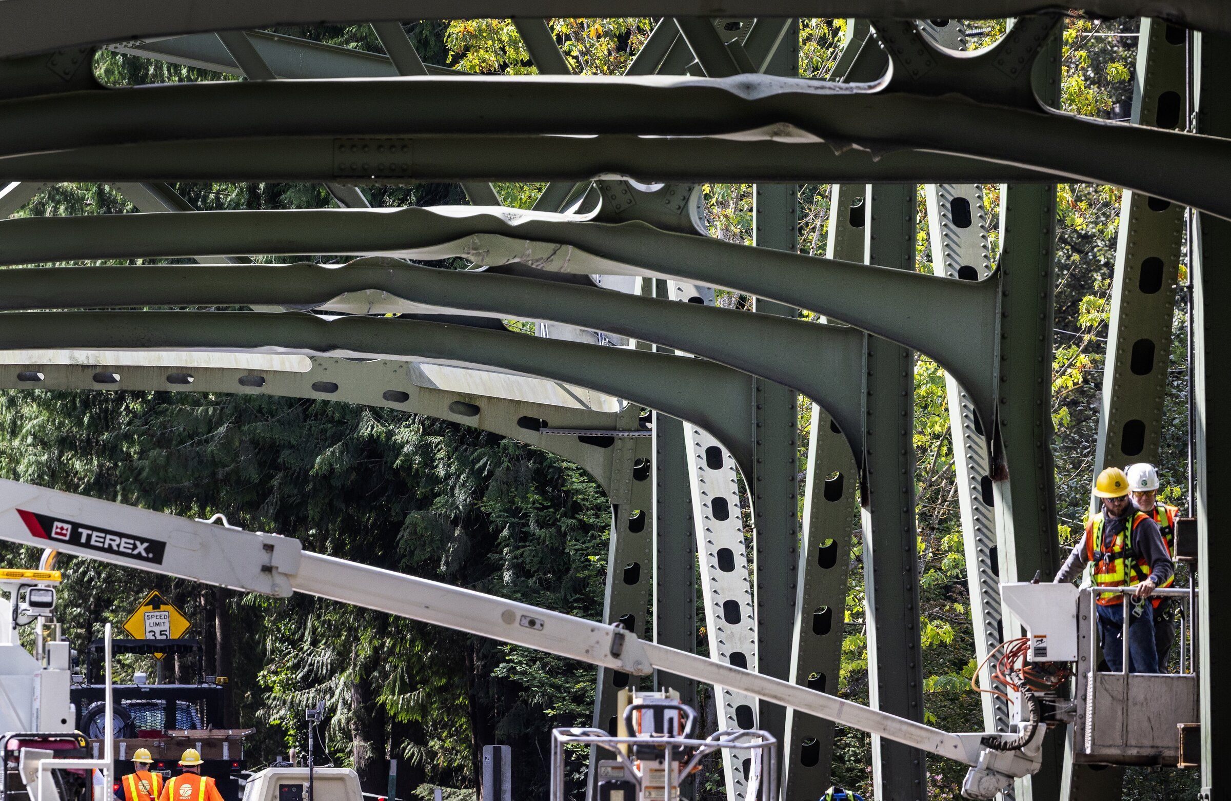 【US11(21.5)】WITH  BRIDGES What's next for King County's damaged White River Bridge | The