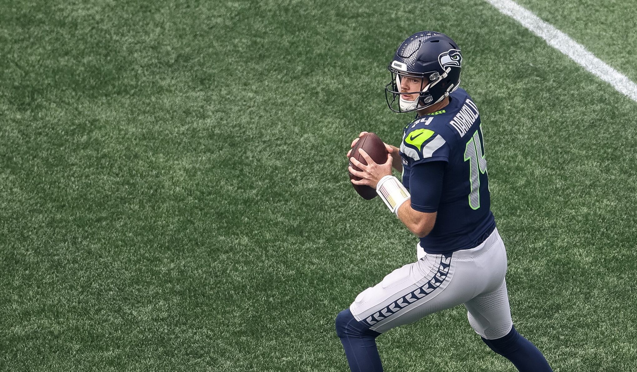 Seahawks 'impressed' with Sam Darnold despite offense's issues in opener | The Seattle Times
