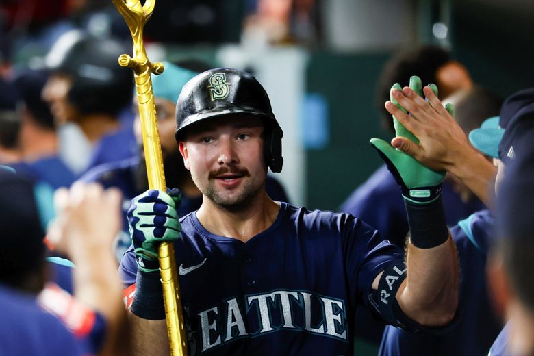 Cal Raleigh surpasses Griffey to become Mariners' single-season home run king | The Seattle Times