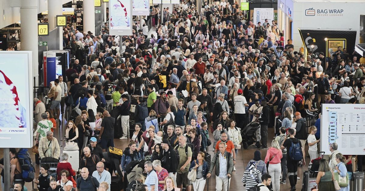 Long lines, missed flights: Travel chaos follows EU’s new passport controls