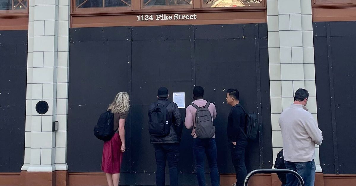 Starbucks abruptly closes 2 Seattle stores The Seattle Times Starbucks abruptly closes 2 Seattle stores The Seattle Times