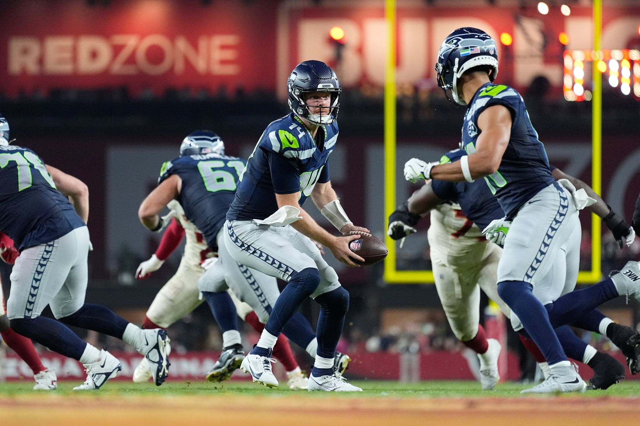 https://images.seattletimes.com/wp-content/uploads/2025/10/10012025_photo_154930.jpg?d=2040x1360