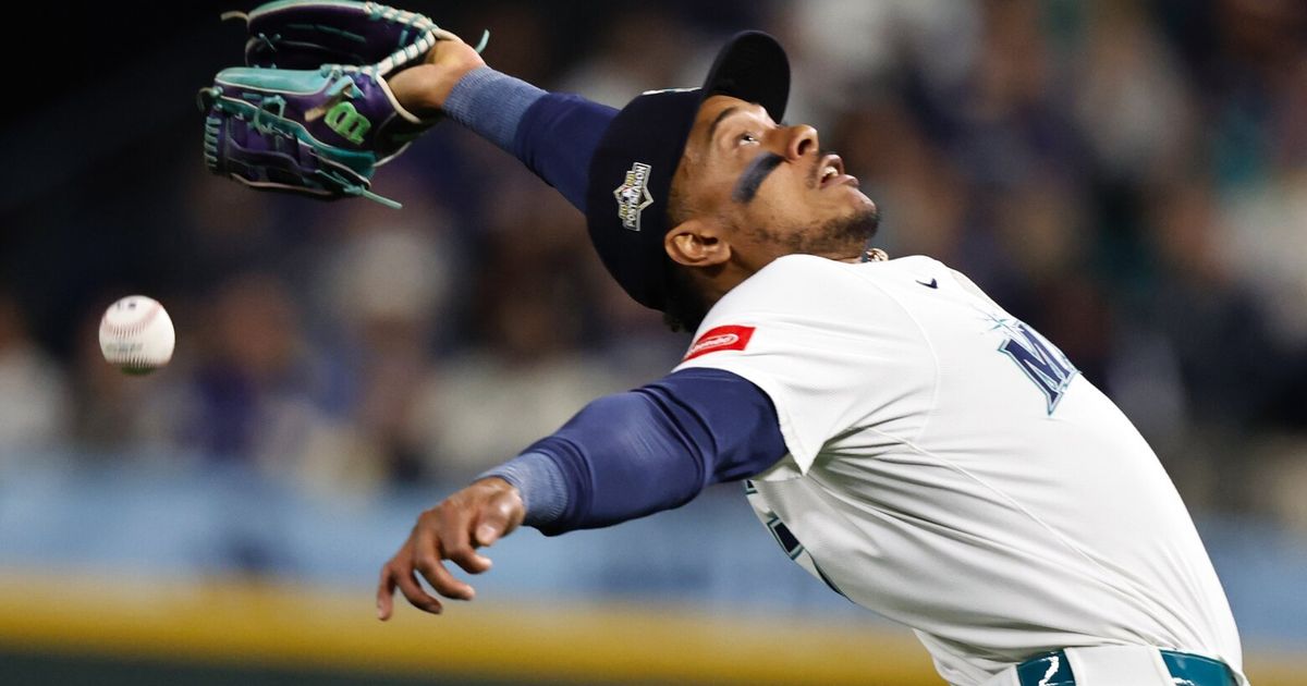 Mariners cant come up with big hit late in ALDS opener vs Tigers The Seattle Times Mariners cant come up with big hit late in ALDS opener vs Tigers The Seattle Times