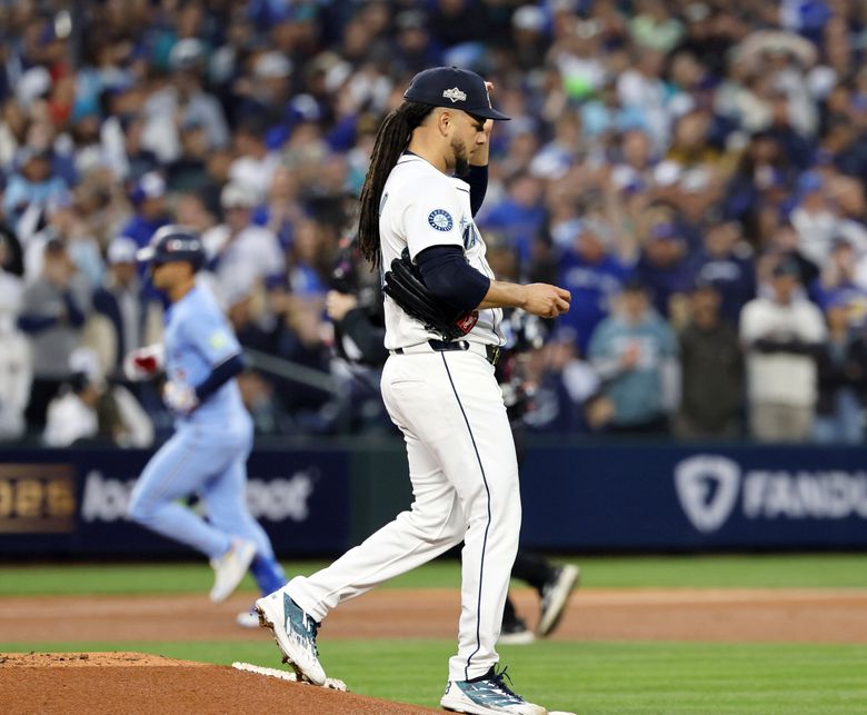 Seattle Mariners pitcher Luis Castillo reacts after giving up a home run to Toronto Blue Jays shortstop Andrés Giménez in the third inning Thursday, Oct. 16, 2025 in Seattle.  (Jennifer Buchanan / The Seattle Times)