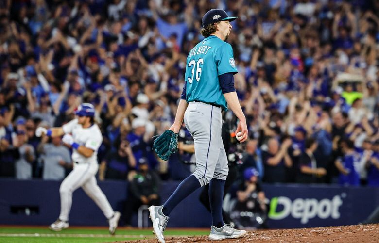 ALCS: Mariners face elimination Game 7 after listless Game 6 loss to Blue  Jays | The Seattle Times